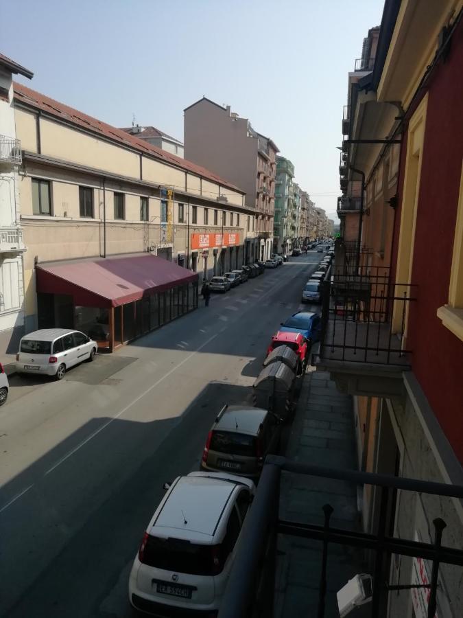 Apartamento Casa Bumbunin, Vicino Al Centro E Al Politecnico Turín Exterior foto